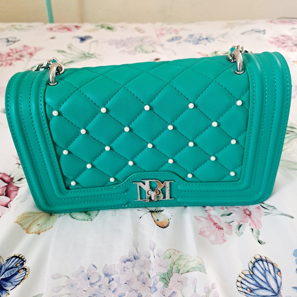 NWT Badgley Mischka Quilted Crossbody Bag 💢PRICE IS FIRM -Not Accepting Offers - Picture 2 of 5